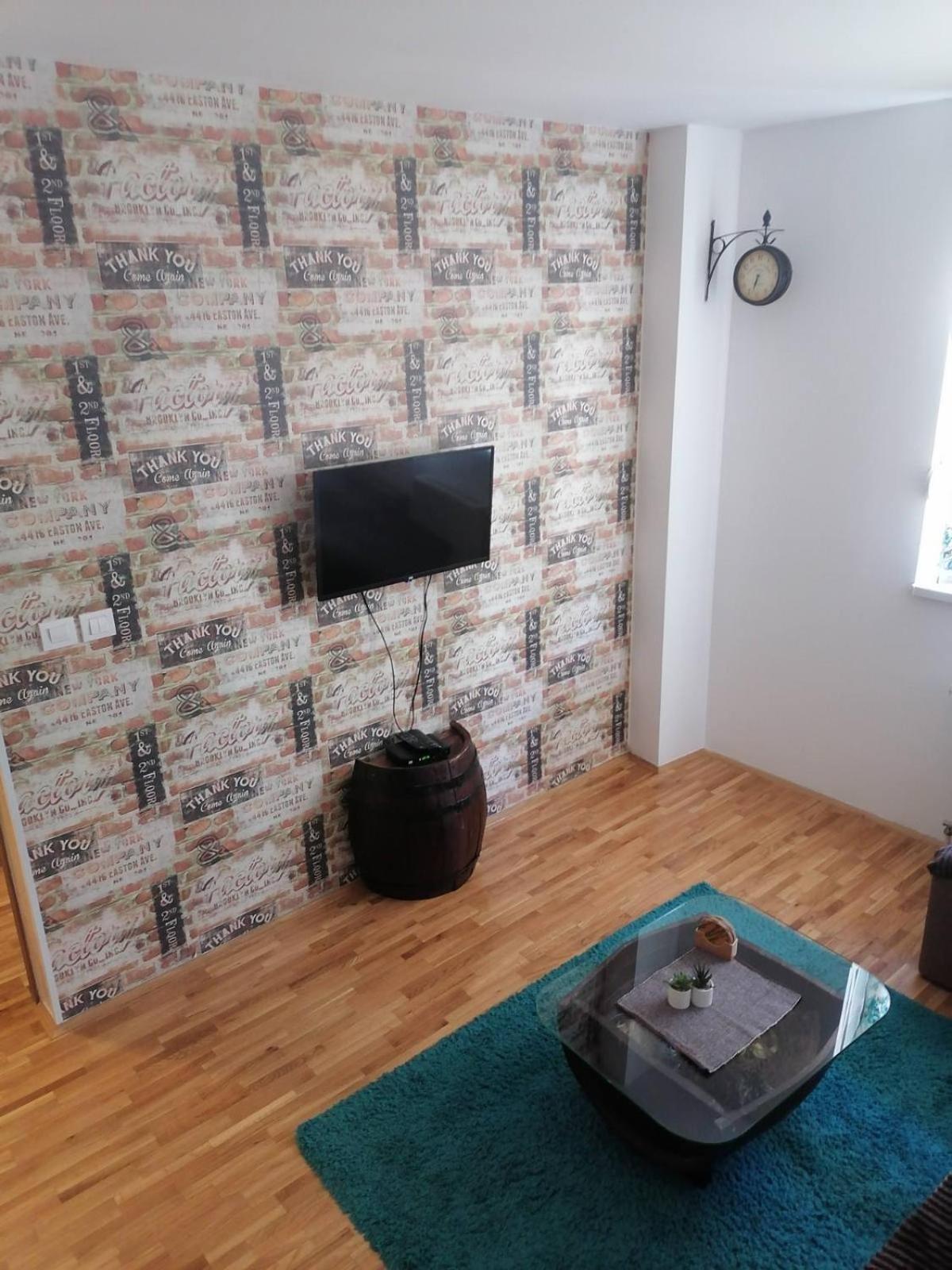 Apartment Burence โนวีซาด ภายนอก รูปภาพ